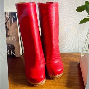 Hasbeen Swedish red clog-boot-  Red Women's Winter Boots